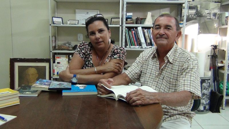 Maria Lídia, cantora e Edmar Rosas, aposentado do Banco do Brasil e radialista